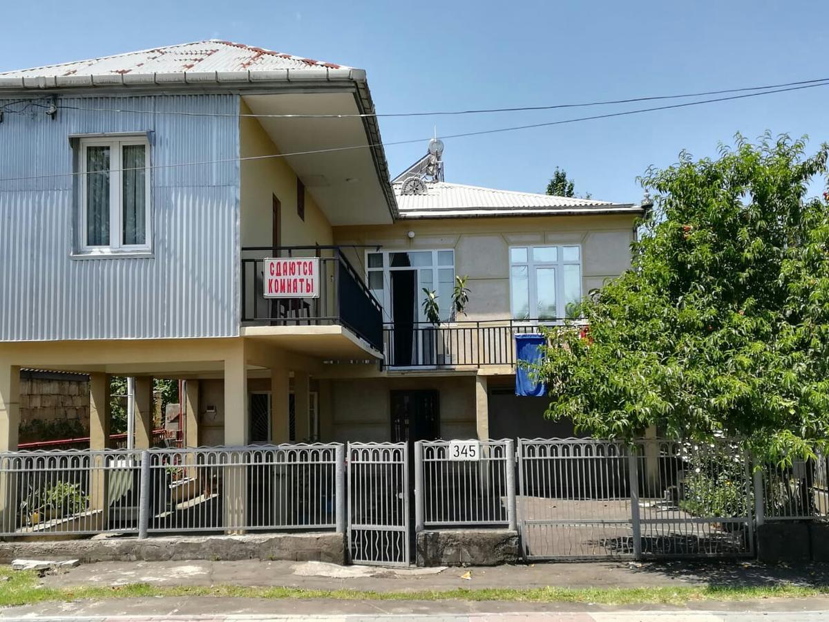Guest House Of Givi Kobuleti Eksteriør bilde
